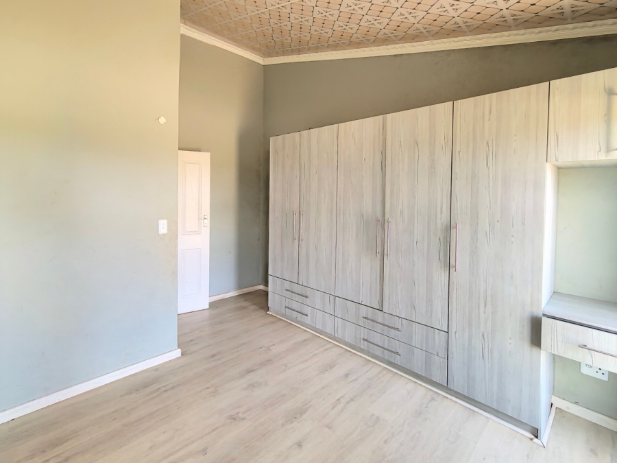 To Let 3 Bedroom Property for Rent in Pacaltsdorp Western Cape